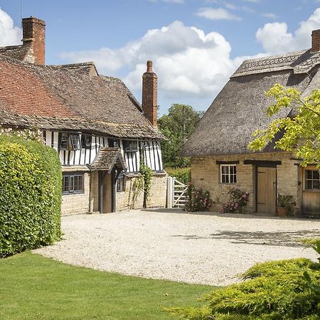 The Old Manor House Bed & Breakfast Halford  Bagian luar foto