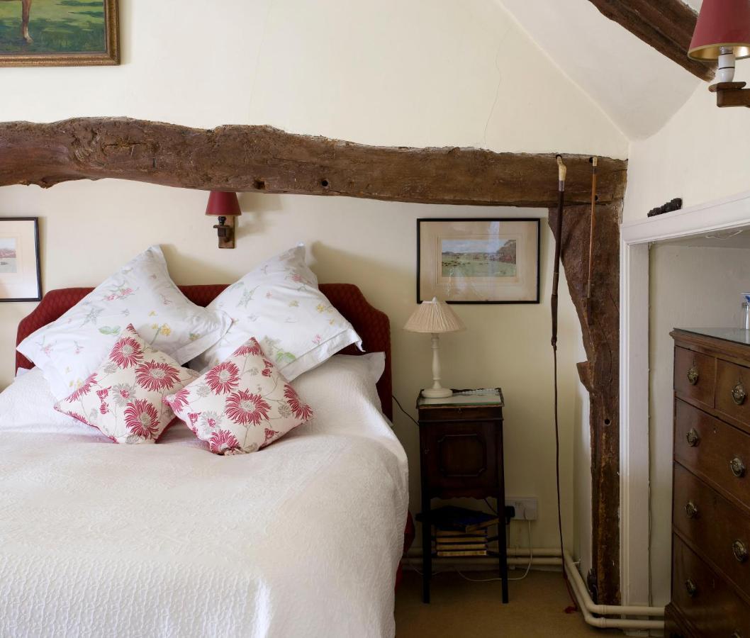 The Old Manor House Bed & Breakfast Halford  Bagian luar foto