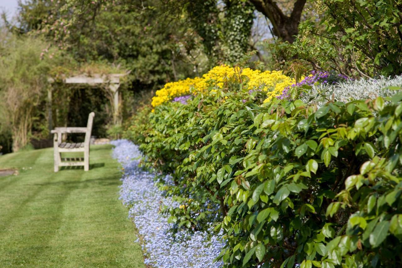 The Old Manor House Bed & Breakfast Halford  Bagian luar foto