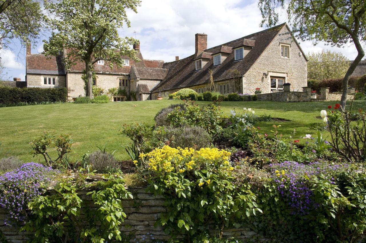 The Old Manor House Bed & Breakfast Halford  Bagian luar foto