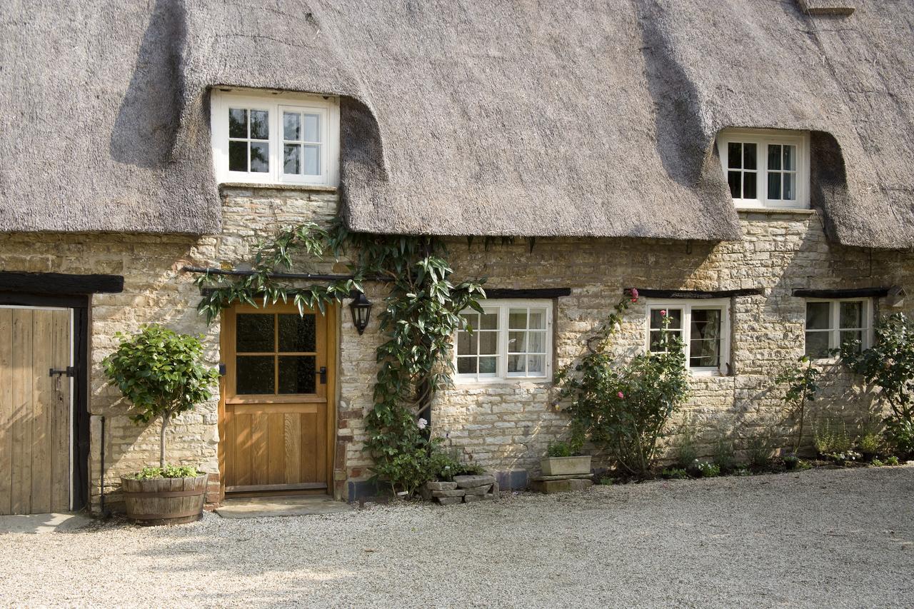 The Old Manor House Bed & Breakfast Halford  Bagian luar foto